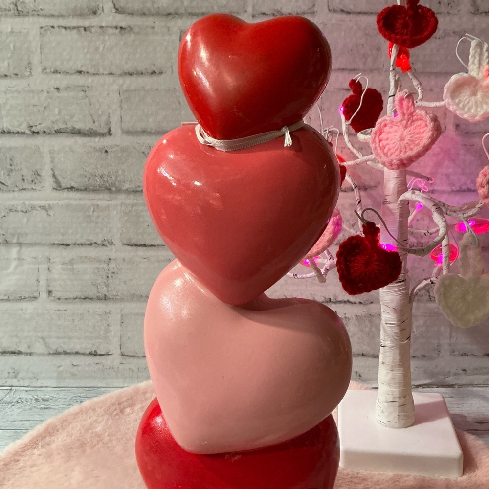 BELLA LUX 14”H Stacked Hearts Valentine Decor - Picture 7 of 7